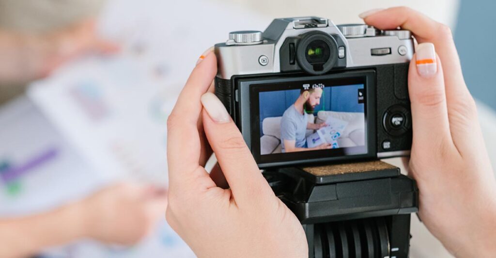 servizio fotografico liberi professionisti, ripresa in camera pronta per lo scatto
